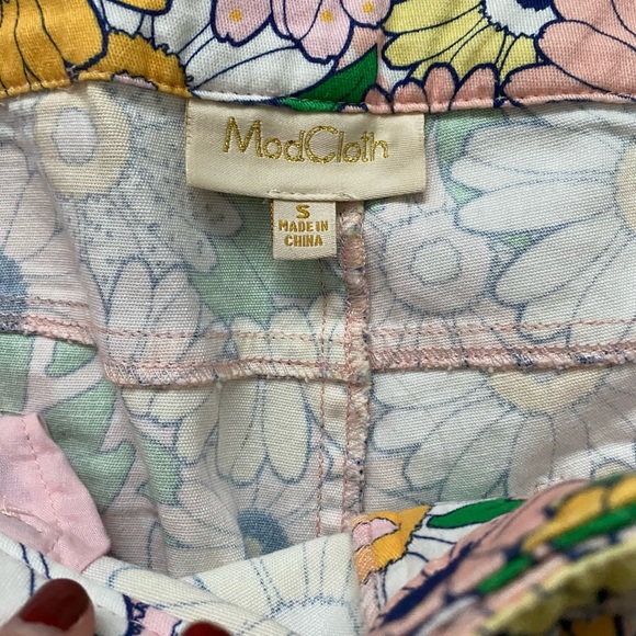ModCloth Flower Pants - Picture 4 of 5